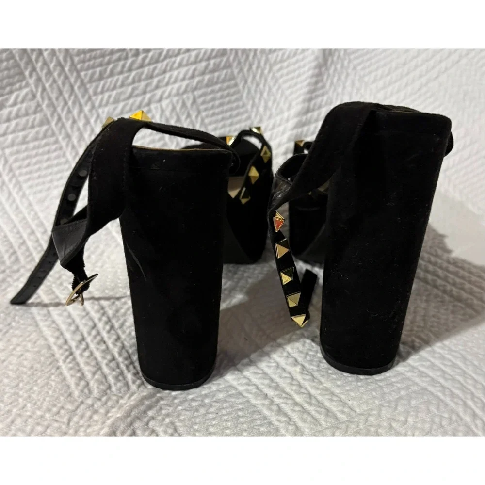 Wild Diva Lounge Women's Black Peep Toe Platform Heels Size 8 Gold Studs Strap